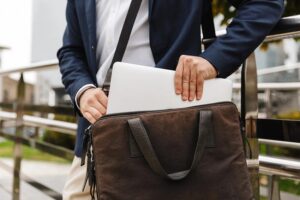which brand is the best for a laptop bag